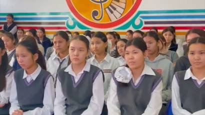 Қыз елдің ары, ананың үміті